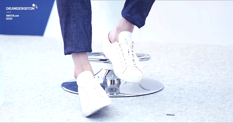 03.gif