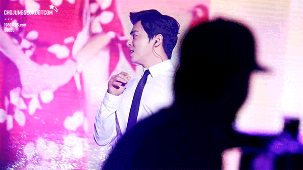 마이크.gif